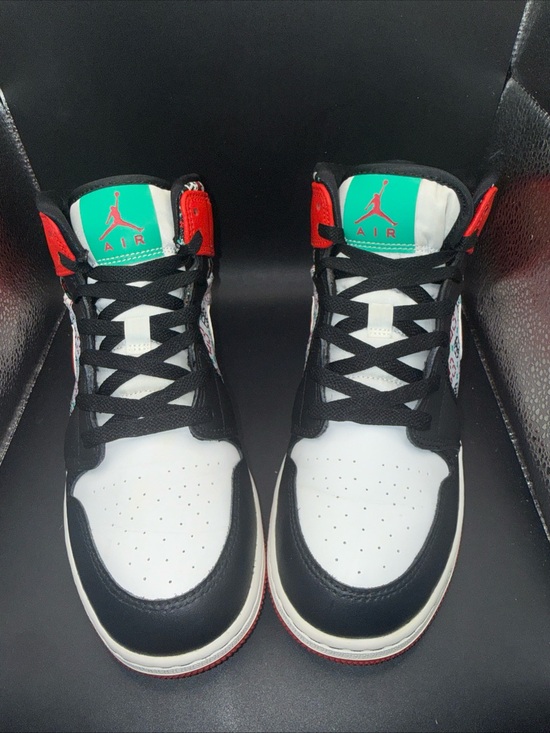 Jordan Other - Size 7 (GS) - Jordan 1 SE High Ugly Christmas Sweater, Dm1207-150, Clean, W Box